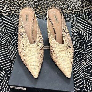 Yeezy season 6 python embossed leather mule pump size 38- womens size 8